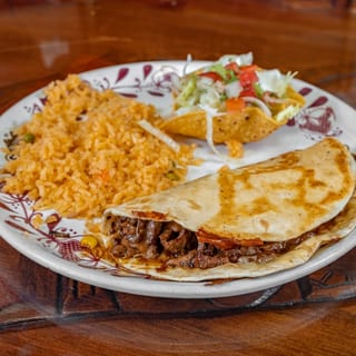 Quesadilla Rellena